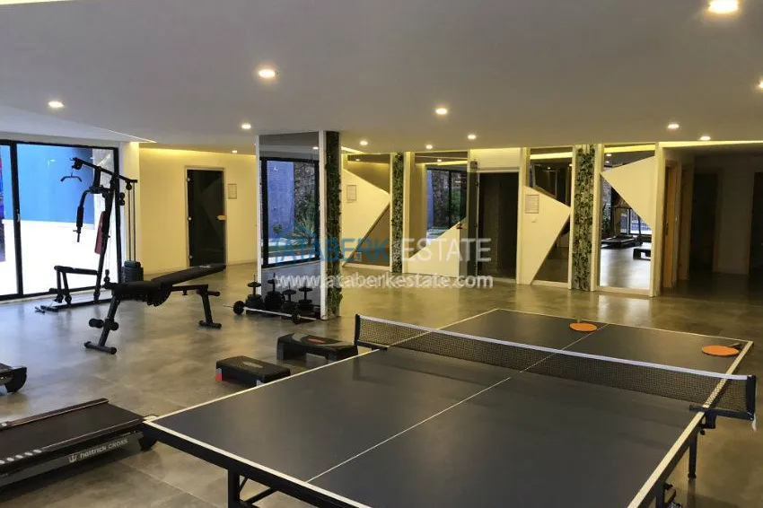 Four bedroom penthouse by the sea 5 