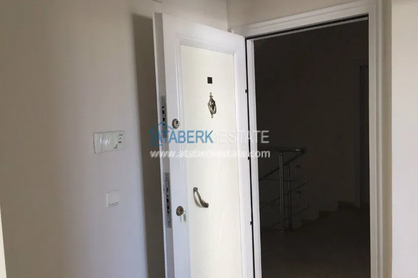 Просторная солнечная трехкомнатная квартира в районе Авсаллар. 12 