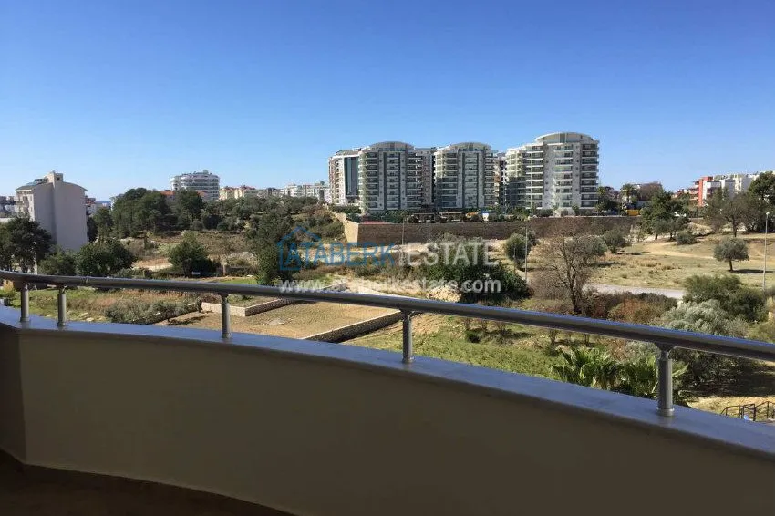 Просторная солнечная трехкомнатная квартира в районе Авсаллар. 23 