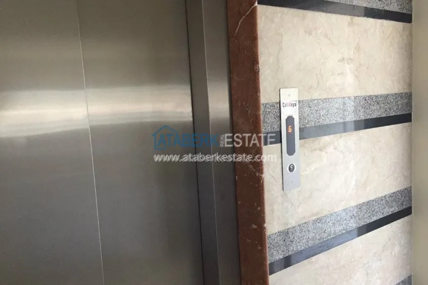 В районе Авсалар 3+1 дуплекс с камином и сауной. 25 