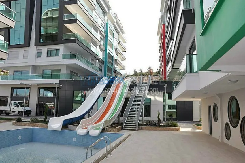 Замечательная студия по ОЧЕНЬ низкой цене в ЭЛИТНОМ комплексе на берегу моря! 2 