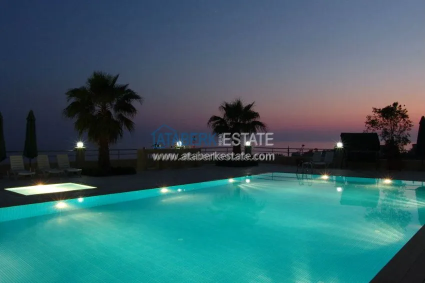 Шикарный проект в самом центре Алании у пляжа Клопатры 10 