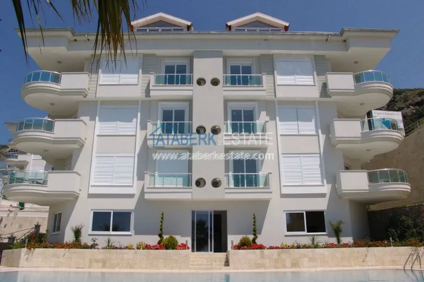 Дуплекс с 4 спальнями в районе Оба. 11 