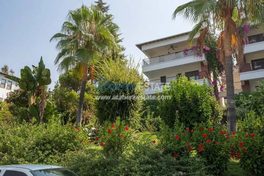 Прекрасный дуплекс в очаровательном комплексе! 9 