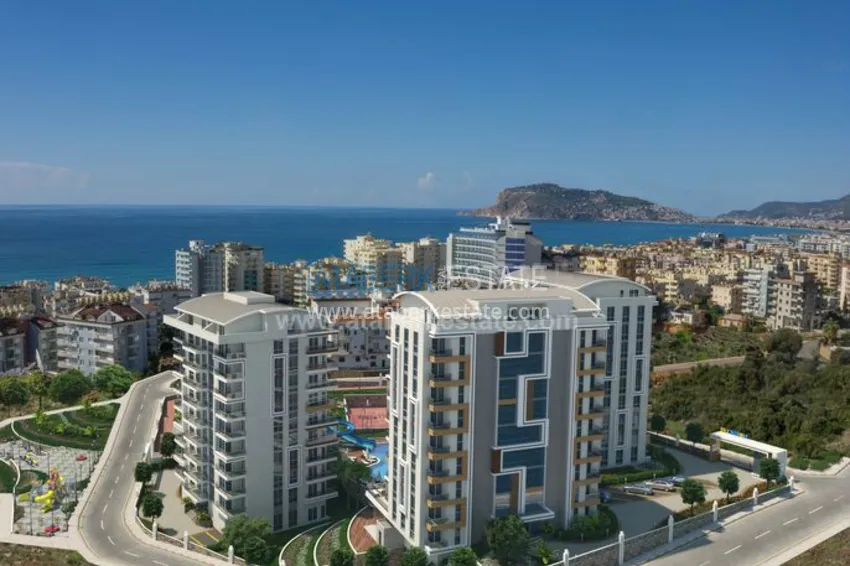 Luxury residential complex in Tosmur, located just 200 meters from the sea, at the best prices! 10 