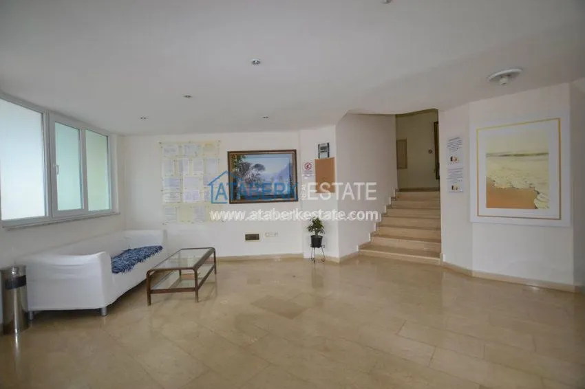 Квартира напрямую от собственника с мебелью и техникой! 4 