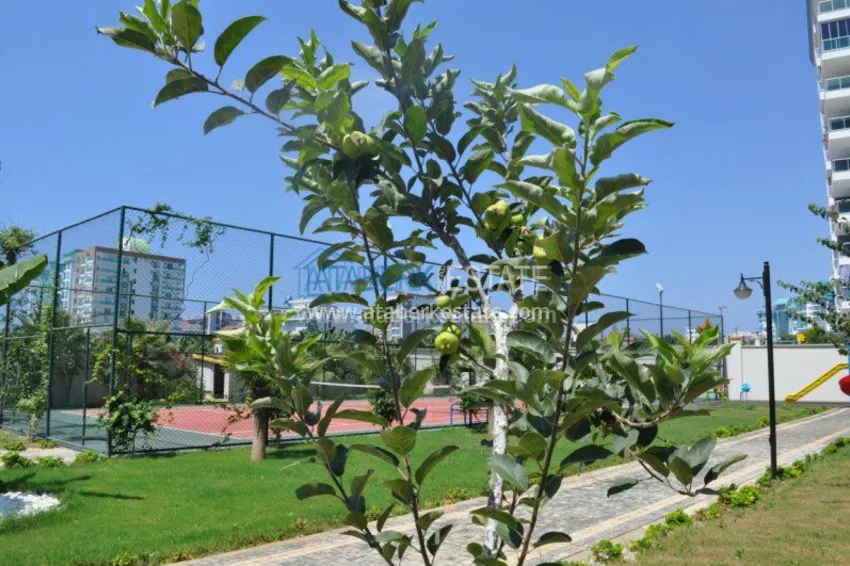 Two-bedroom apartmenin a modern complex in Mahmutlar 27 