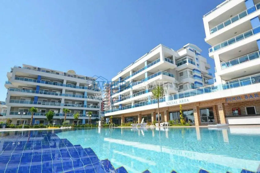 Furnished apartment on the Mediterranean coast in Oba 2 