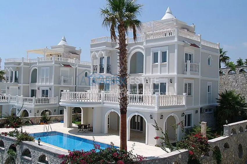 Exclusive villas in the complex by the sea 2 