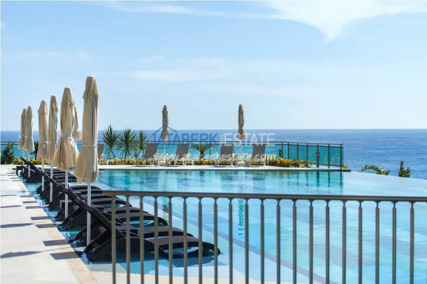 One bedroom apartment by the sea 20 