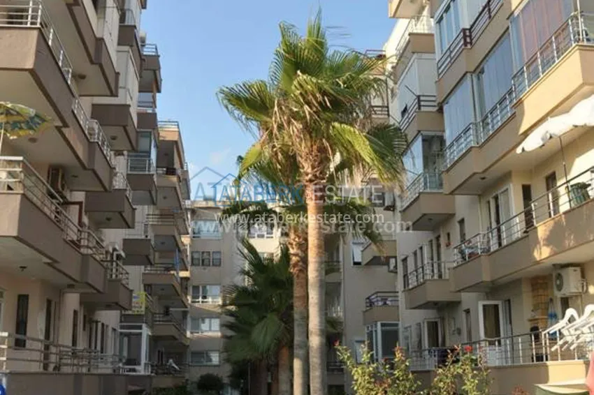 Квартира в комплексе на первой береговой линии в центре Алании 12 