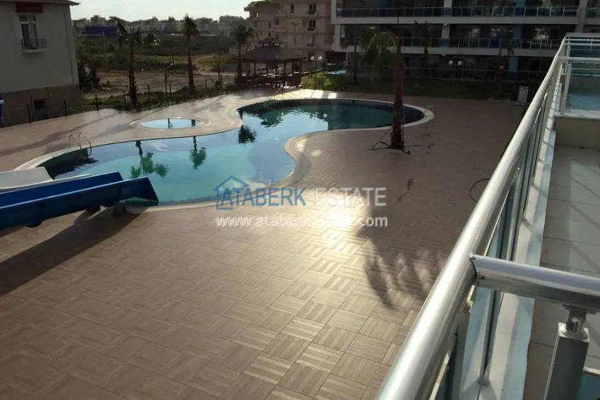 Complex Crystal River in Oba 10 