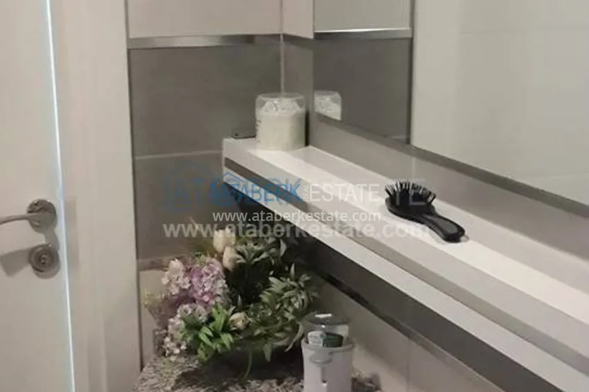 Квартира с тремя спальнями в  прекрасном комплексе от собственника 8 