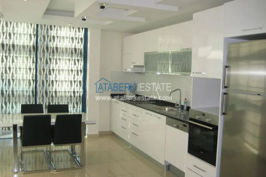 Квартира с видом на море и крепость в элитном комплексе Кристал парк 13 