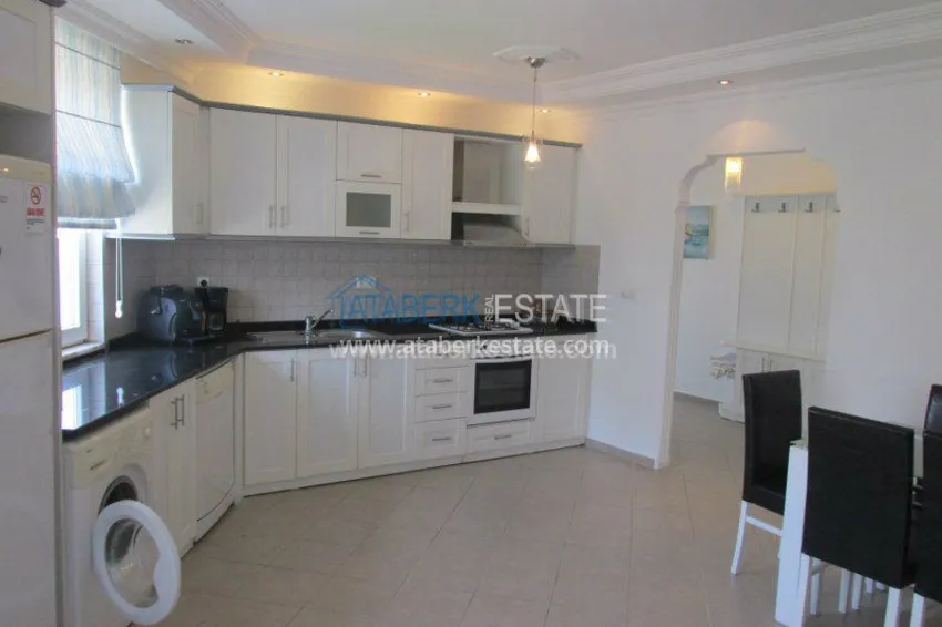 Квартира 2+1 в городском доме с бассейном. 4 