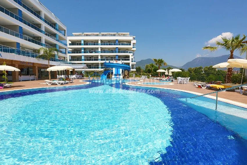 Furnished apartment on the Mediterranean coast in Oba 5 