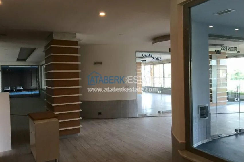 Complex Crystal River in Oba 12 