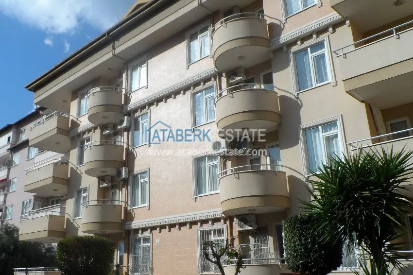 Трехкомнатная квартира в центре Алании 1 