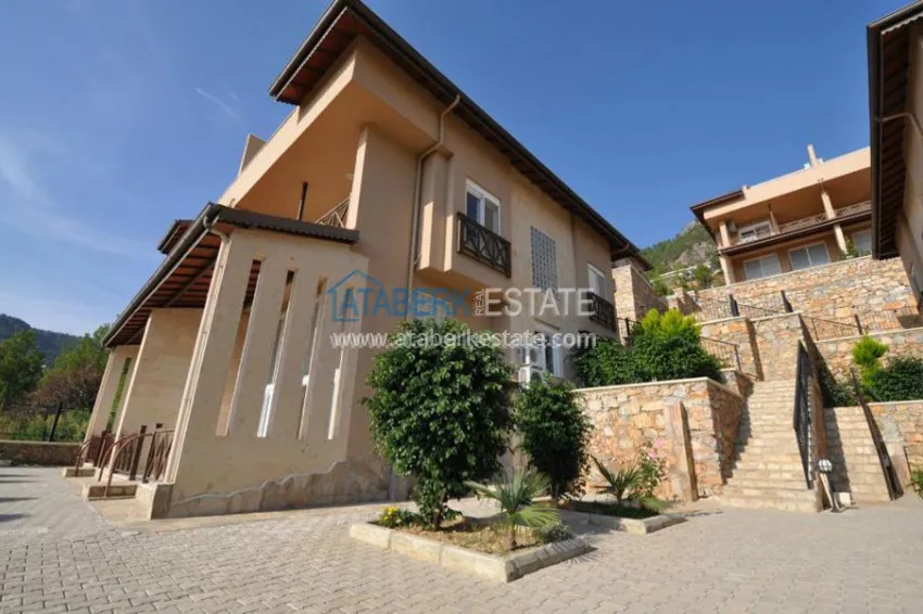 Villas overlooking Alanya at a bargain price 1 