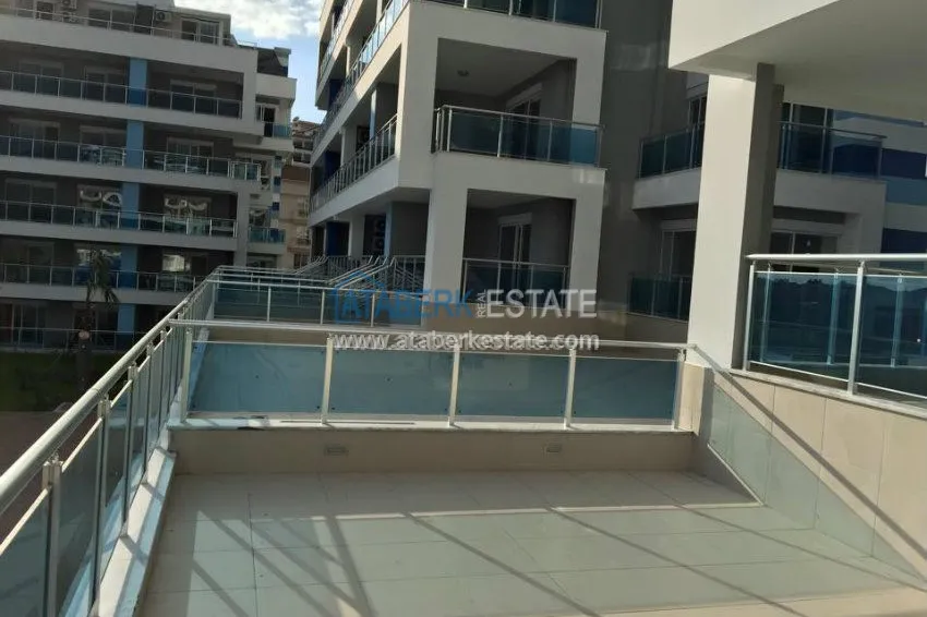 Complex Crystal River in Oba 13 