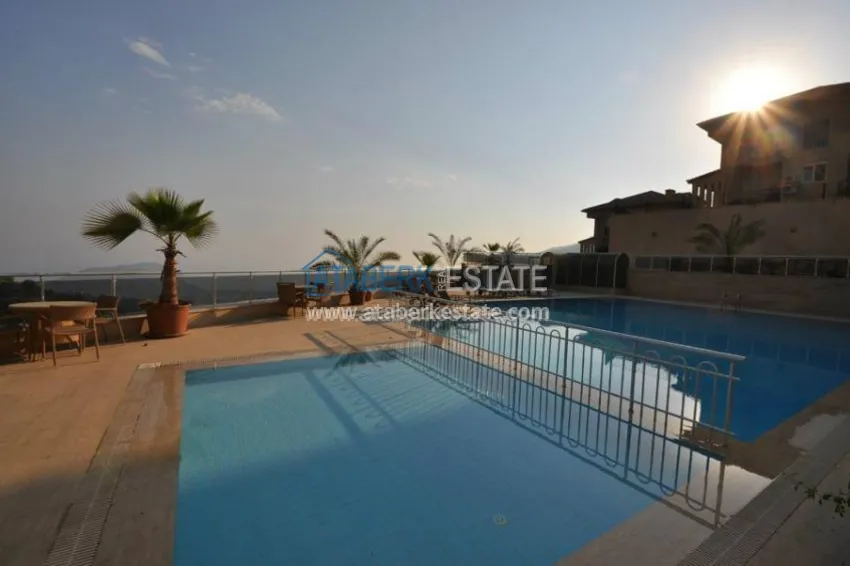 Villas overlooking Alanya at a bargain price 8 