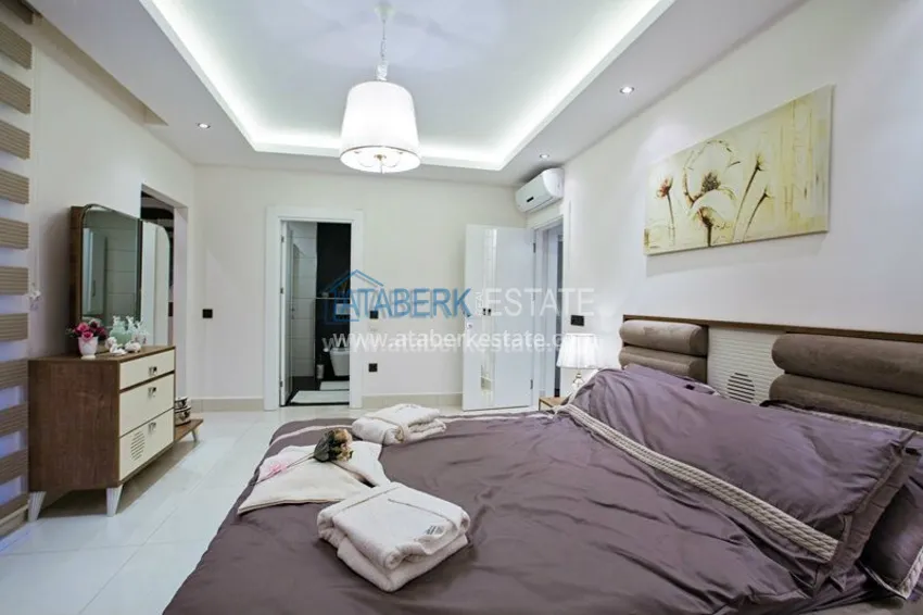 Luxury residential complex in Tosmur, located just 200 meters from the sea, at the best prices! 32 