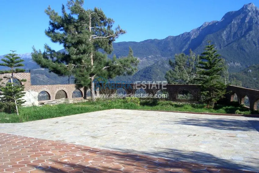 Exclusive mansion with a unique, amazing view! 15 