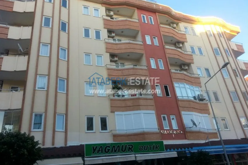 Недорогое предложение просторной трехкомнатной квартиры в самом центре популярного района Махмутлар 3 