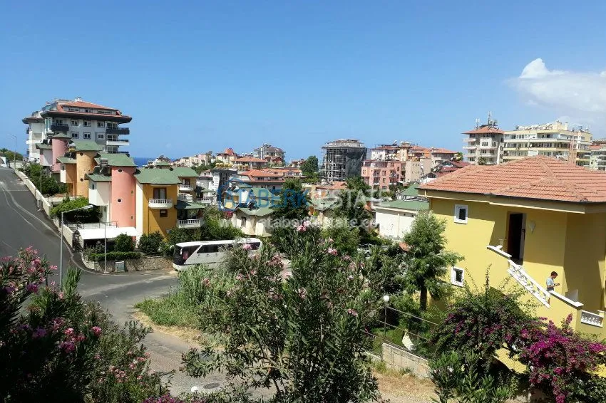 Duplex with access to the garden 3 