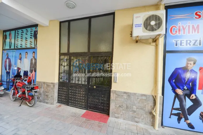 Apartment with furniture on the main street, located 100 meters from the beaches 5 