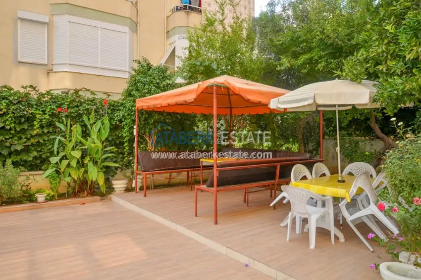Apartment with furniture on the main street, located 100 meters from the beaches 7 