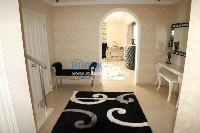 Luxurious penthouse from the owner, with furniture and appliances 13 