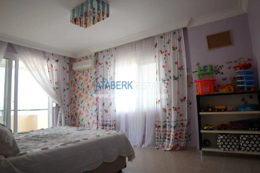 Luxurious penthouse from the owner, with furniture and appliances 25 