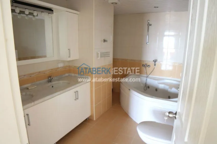 Luxurious penthouse from the owner, with furniture and appliances 40 