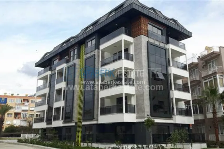 New building in the center of Alanya at reasonable prices 1 