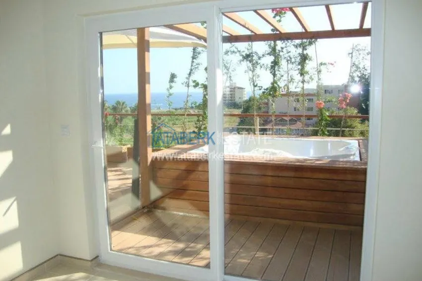 Таунхаусы в зеленом комплексе недалеко от моря в уютном курортном поселке Конаклы 13 