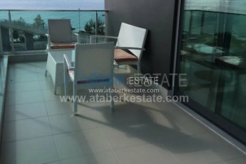 Полностью меблированная квартира с видом на море в элитном жилом комплексе 10