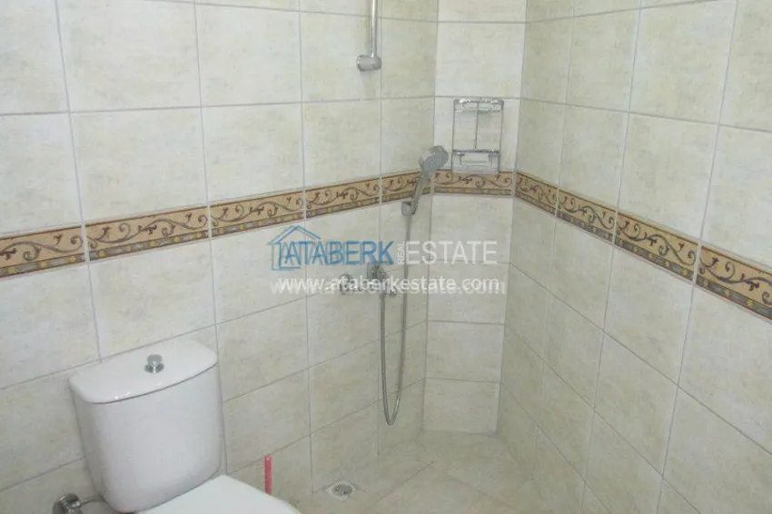 Квартира 2+1 в городском доме с бассейном. 15 