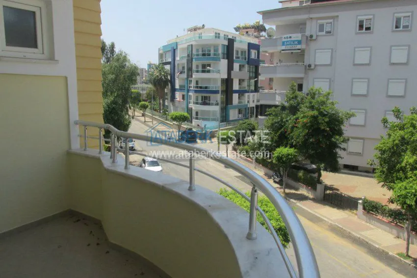 Квартира 2+1 в городском доме с бассейном. 17 