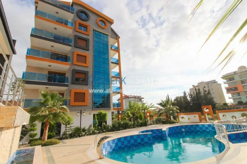 1+1 apartment in a comfortable complex on the first coastline 6 