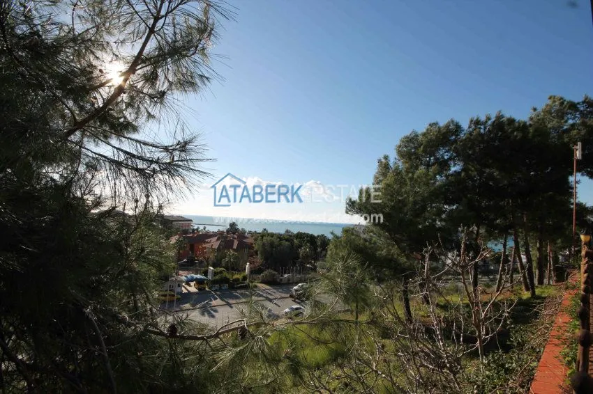 Furnished 3+1 apartment in the elite complex in Avsallar 14 