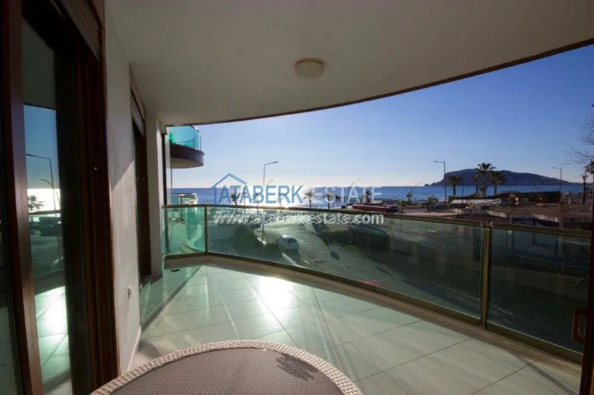 Роскошные апартаменты с видом на море. 7 