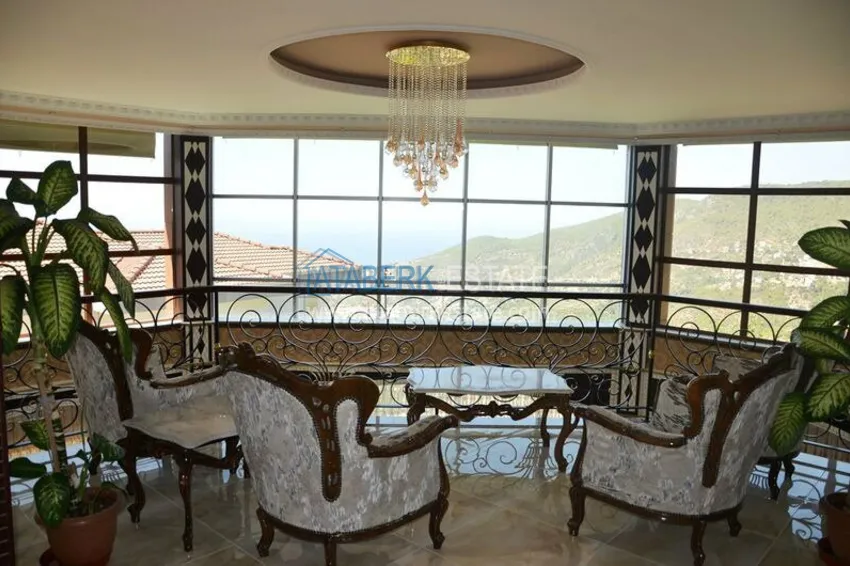 Exclusive mansion with stunning views! 6 