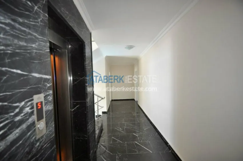 Квартира- дублекс на первой линии от моря 3 