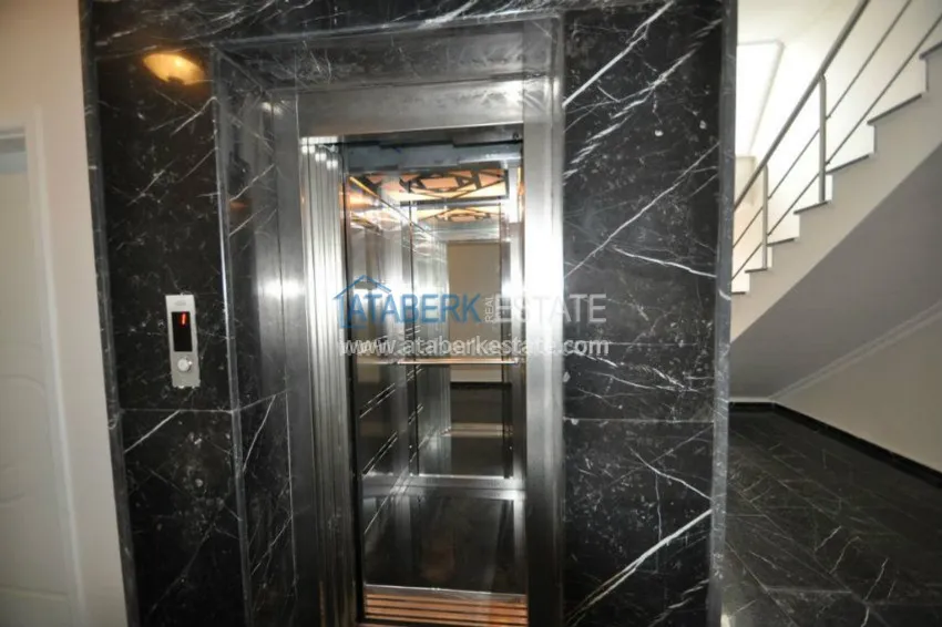 Квартира- дублекс на первой линии от моря 9 