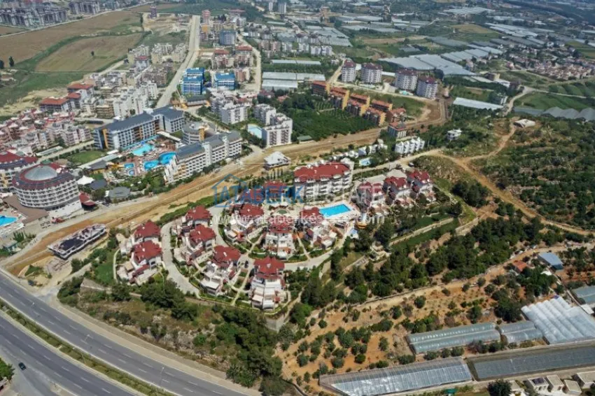 Furnished 3+1 apartment in the elite complex in Avsallar 19 