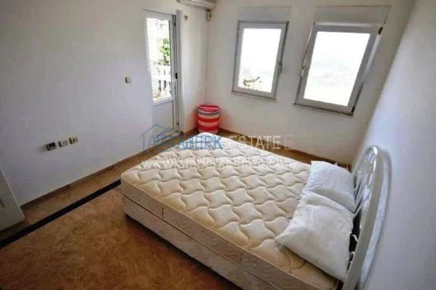 Charming villa at a low price! 4 