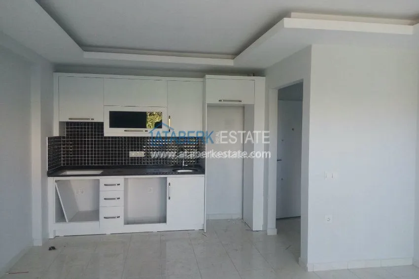 Апартаменты 1+1 с чистовой отделкой в Махмутлар. 8 