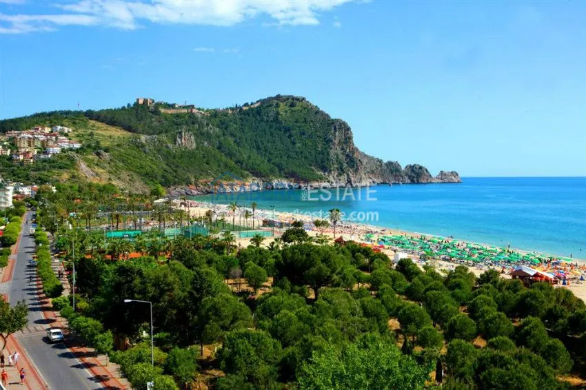 City hotel with apartments, located near the Cleopatra beach  4 