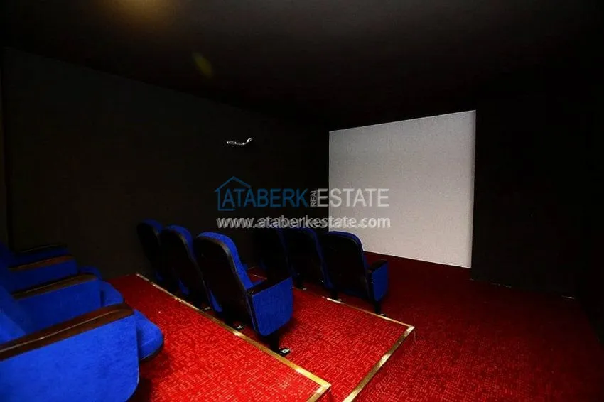 One-bedroom apartment in a complex with an indoor pool in Kargicak 3 